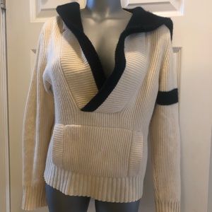 Anne Klein 100% cashmere hooded sweater 💛